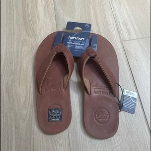 Hari Mari x Peter Millar leather flip flops